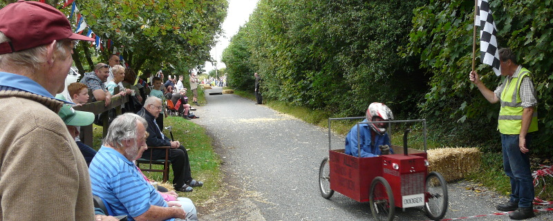 Crowds at finish line (Village Hall)